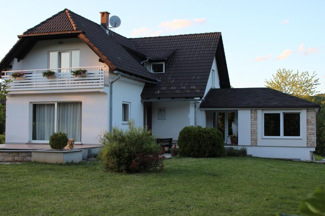 Bed and Breakfast House Biba & Leona Rastovača Exterior foto